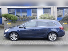 Opel Astra Sports Tourer - 1.4 Turbo Sport