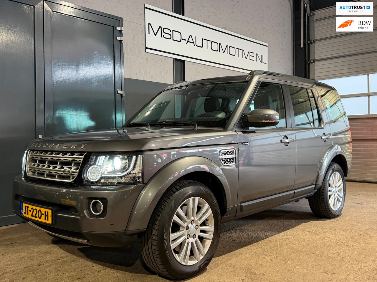 Land Rover Discovery - 3.0 SDV6 HSE Luxury Edition /7 persoons /Euro 6/ Garantie/ Trekhaak - AutoWereld.nl