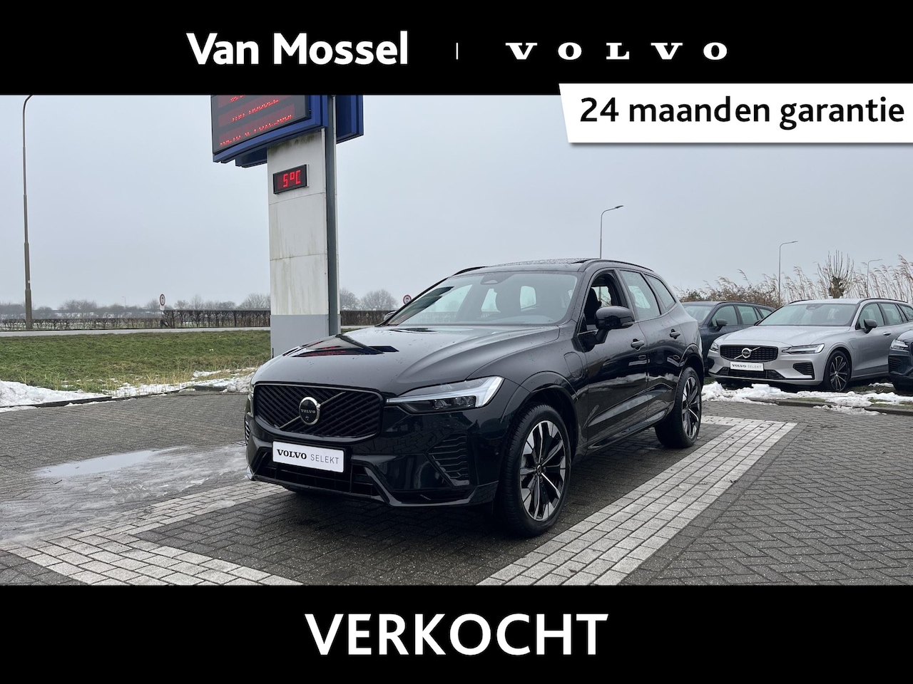 Volvo XC60 - T6 Plug-in hybrid AWD Ultra Dark | Harman Kardon | Panoramadak | Trekhaak | - AutoWereld.nl