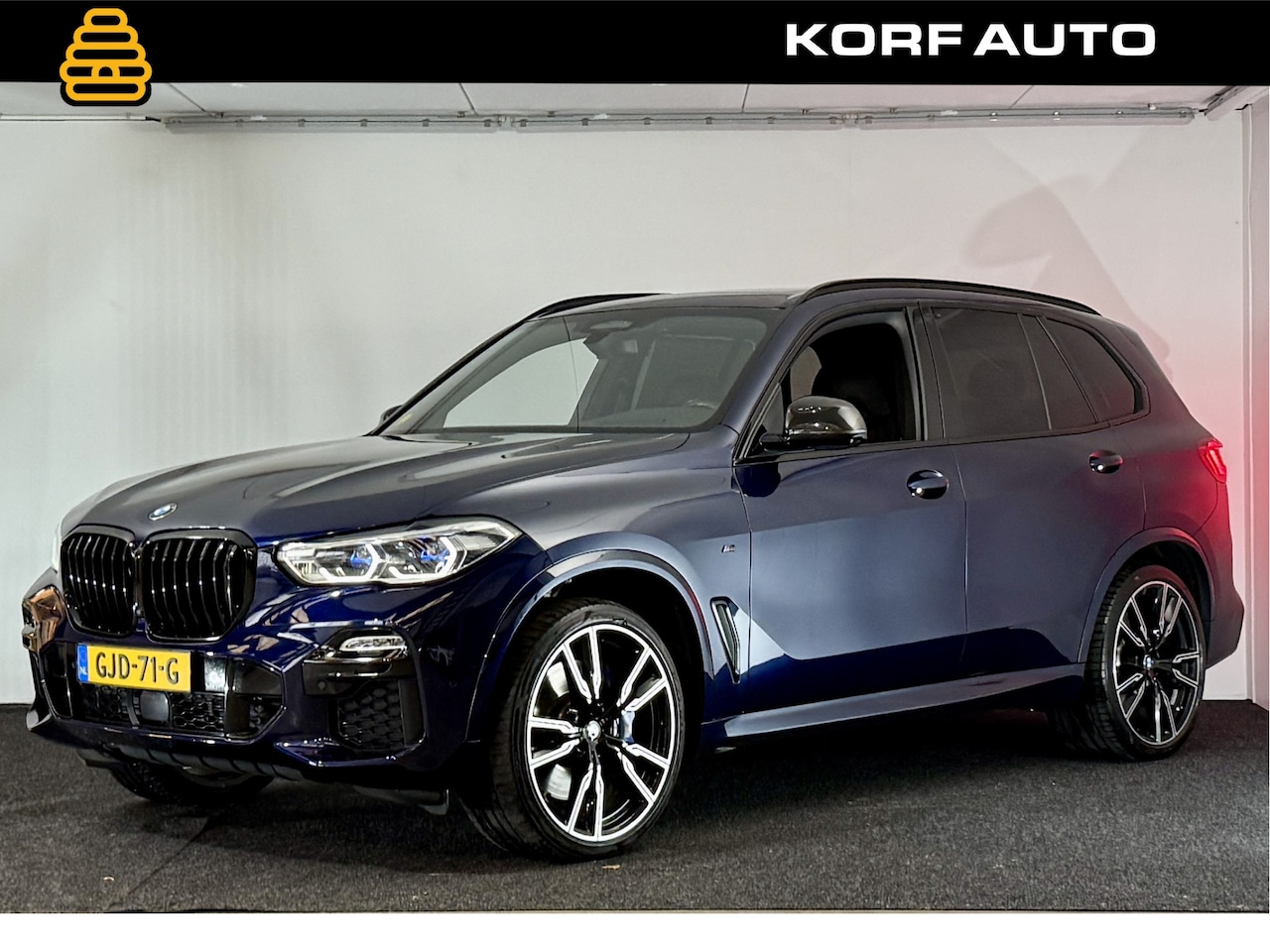 BMW X5 - xDrive40d M-sport | B&W | Skylounge | Pano | 22inch - AutoWereld.nl