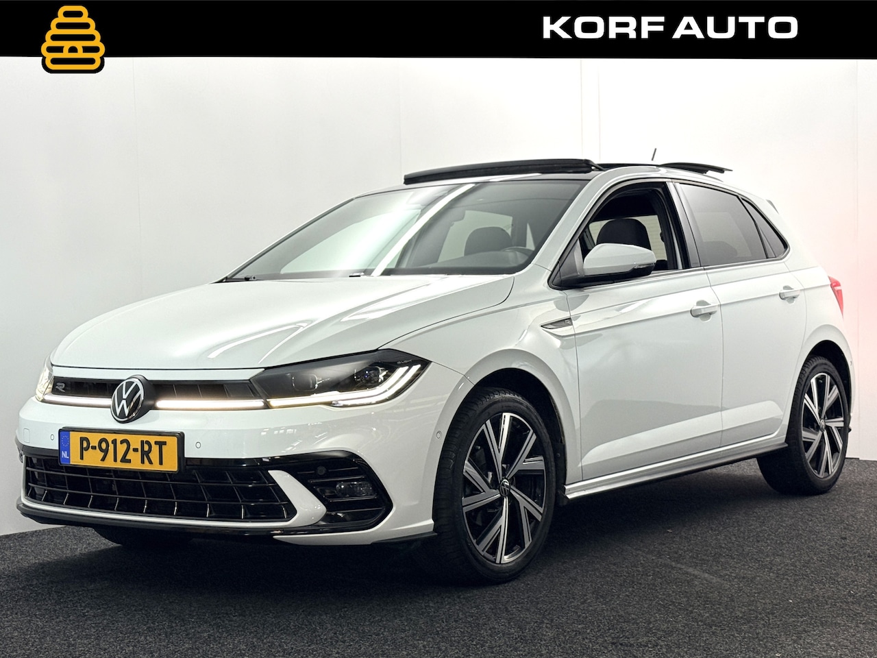 Volkswagen Polo - 1.0 TSI R-Line / Pano / Camera / BEATS / NaviPRO - AutoWereld.nl