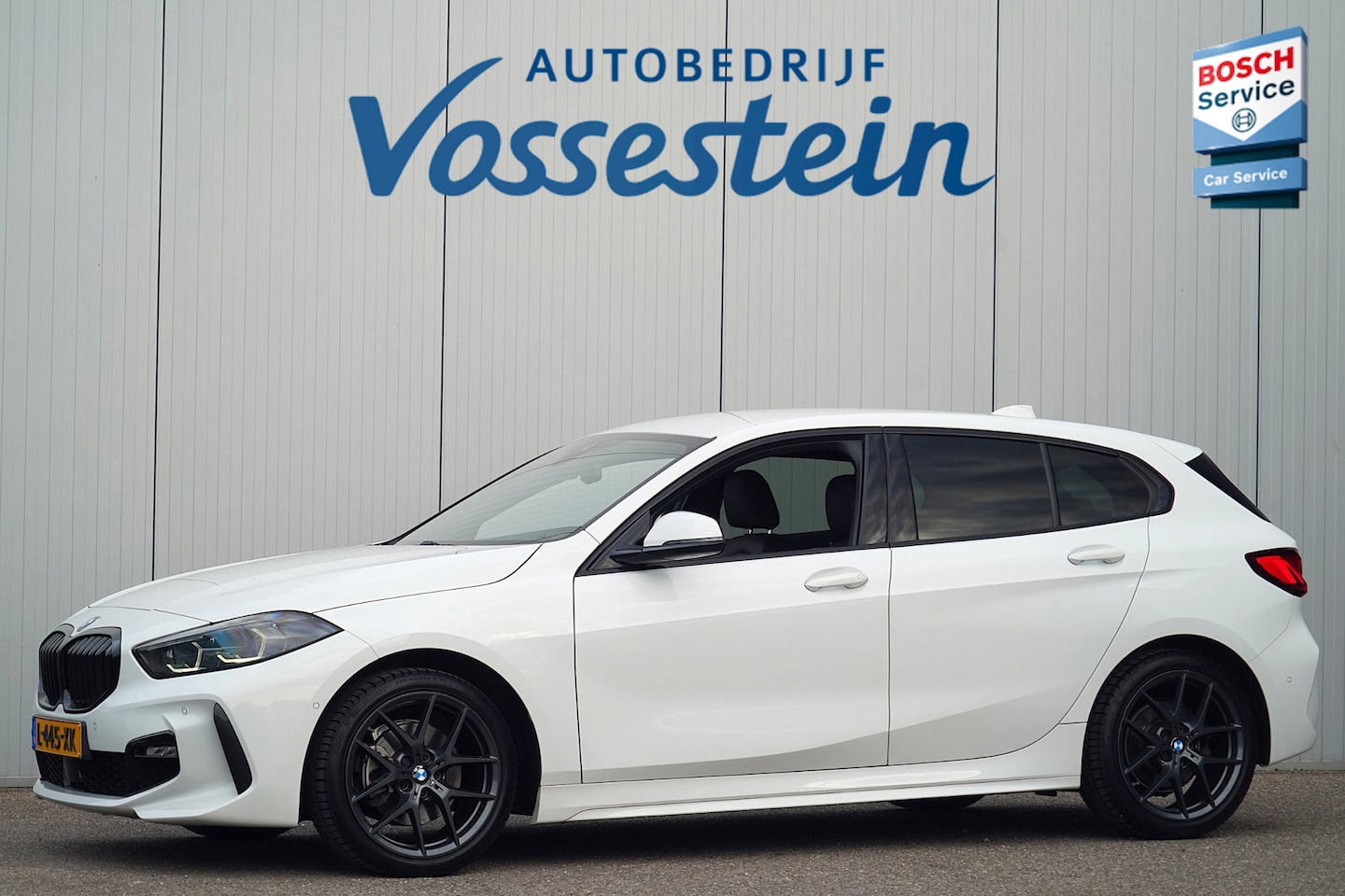 BMW 1-serie - 118i Business Edition / M-Sport / 85dkm NAP / Leder / Camera / Stoel- & Stuurverw. / Navi - AutoWereld.nl