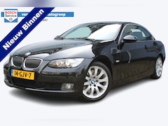 BMW 3-serie Cabrio - 330i | 3.0L 6 Cilinder 272 Pk | Elektrisch verstelbare stoelen | Parkeersensoren achter |