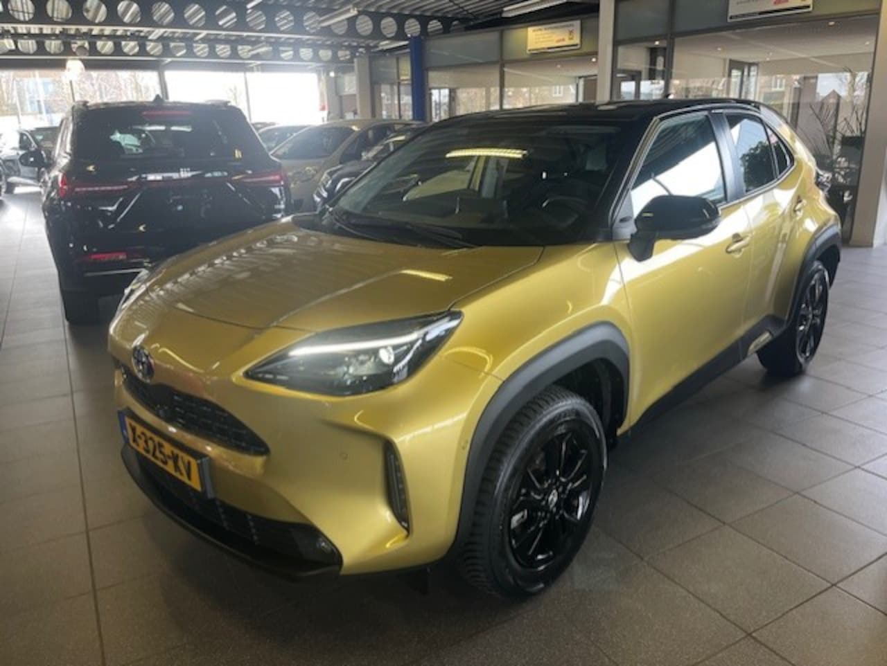 Toyota Yaris - 1.5 Hybrid GR Sport GR Sport 24.685 km - AutoWereld.nl