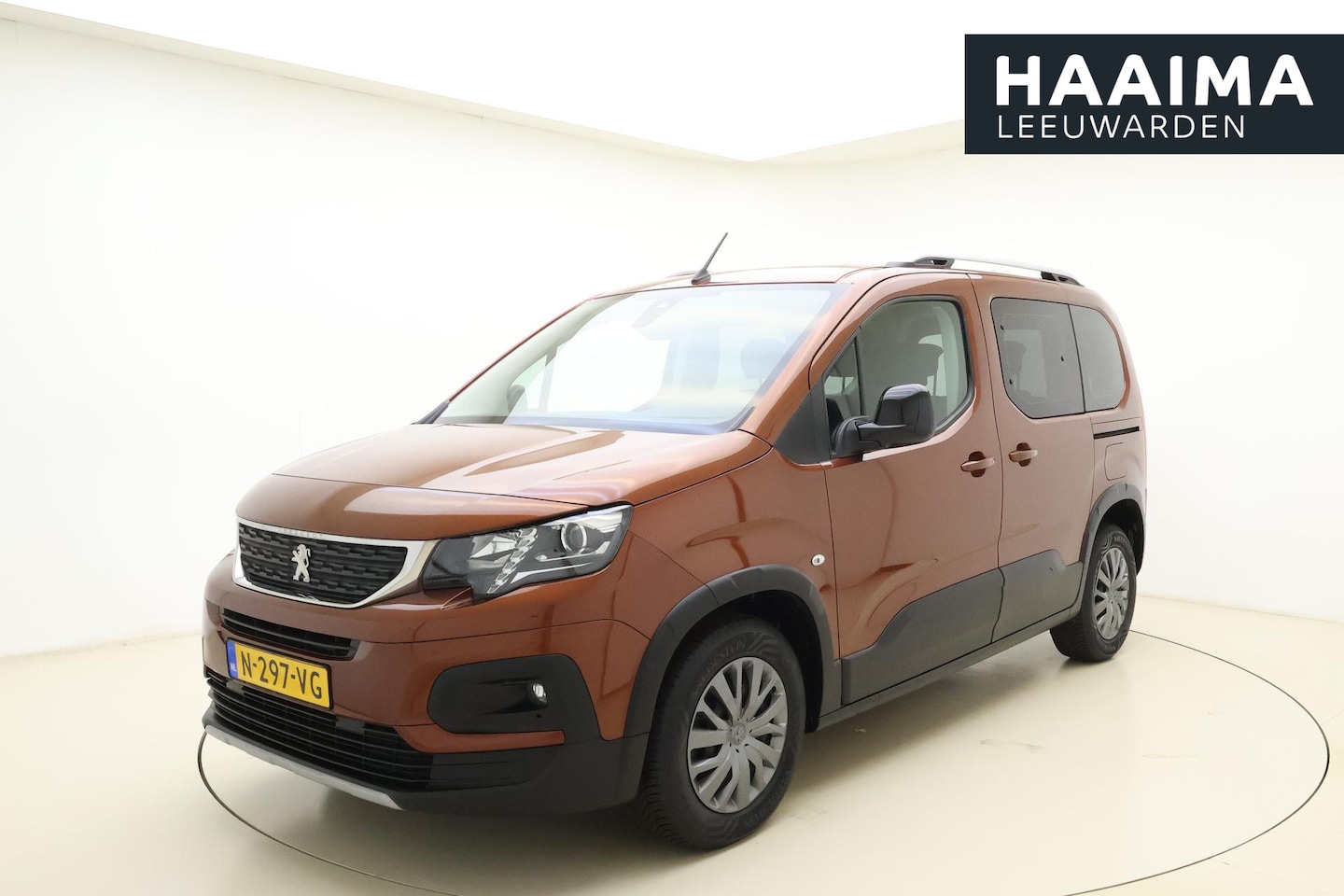 Peugeot Rifter - 1.2 Puretech Allure | Apple carplay/Android auto | Navigatie via APP | Cruise control | Ai - AutoWereld.nl