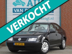 Volkswagen Bora - 2.0 liter, Airco, NL auto, Trekhaak, 1e Eig, 53.525 km Nw Distr. APK 3-27