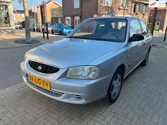Hyundai Accent - 1.3i