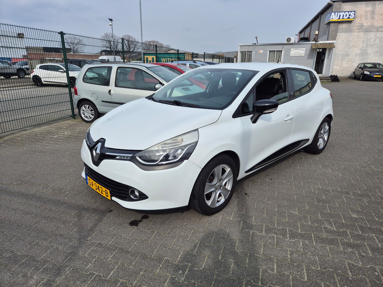 Renault Clio - Renault Clio 1.5 dCi ECO Expression-5DRS-NAVI - AutoWereld.nl