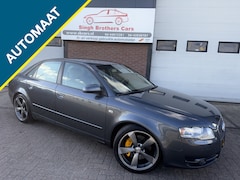 Audi A4 Limousine - Limo 3.2 FSI Q NAP AUT LEER NAVI XENON INRUIL MOG