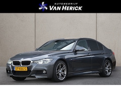 BMW 3-serie - 320i Centennial High Executive Automaat | M-Sport | Navigatie | LED