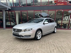 Volvo V60 - 2.4 D6 AWD Plug-In Hybrid Summum | Leder | CC | Memory | Navi |