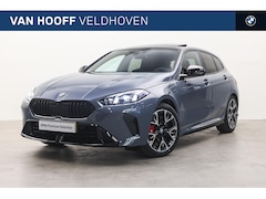 BMW 1-serie - 120 M Sport Automaat / Panoramadak / Sportstoelen / M Adaptief onderstel / Comfort Access