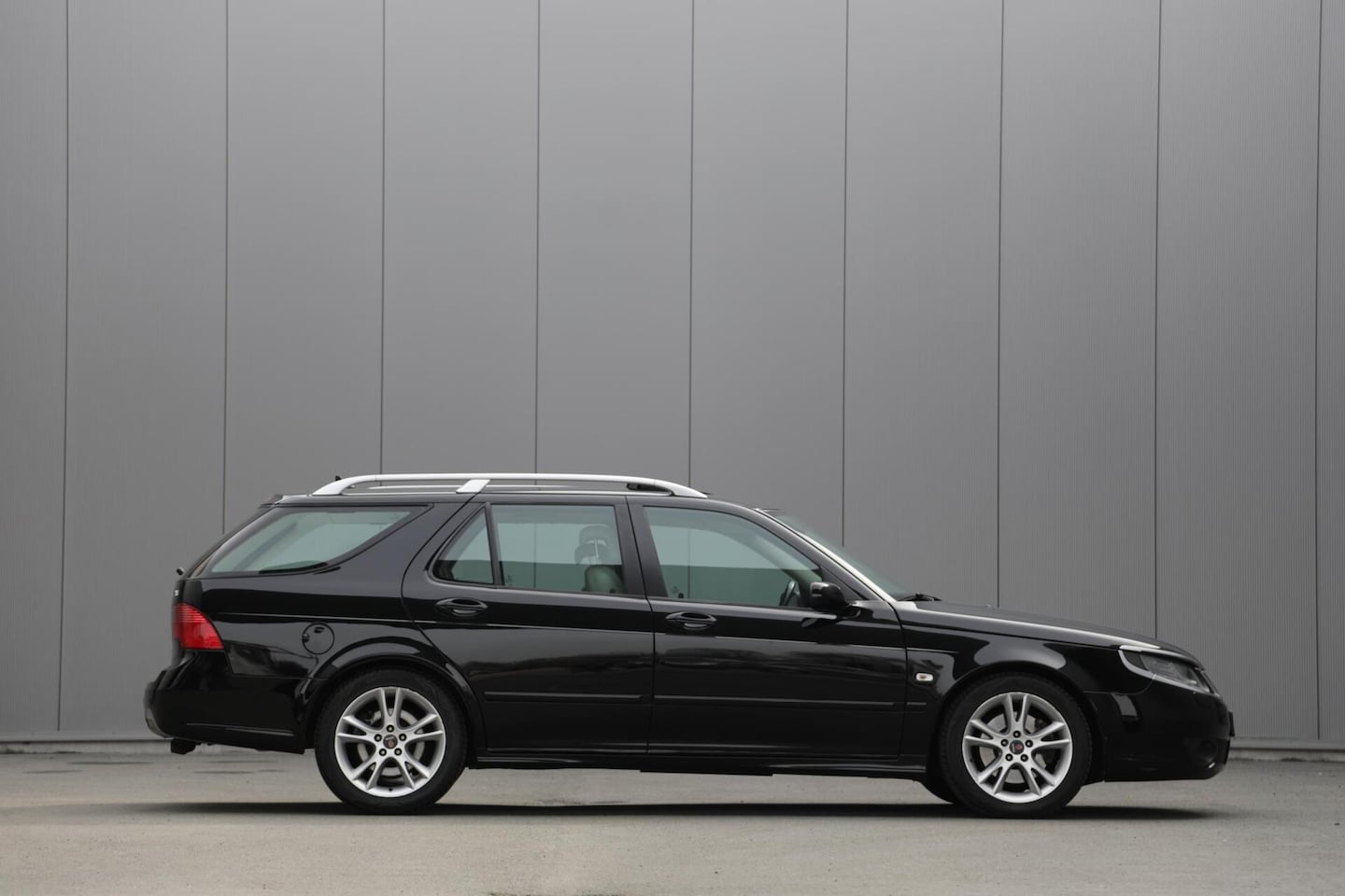 Saab 9-5 Estate - 2.3 Turbo Griffin Aero Leer|Automaat|Schuif/kantel - AutoWereld.nl