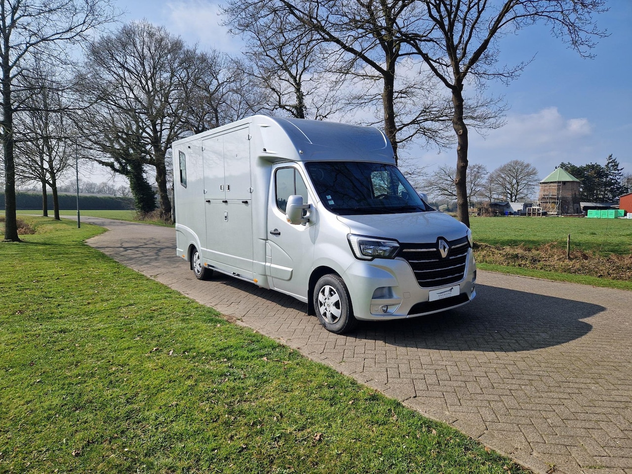 Renault Master - Theault S3 paardenwagen hengsten uitvoering, id 8 - AutoWereld.nl