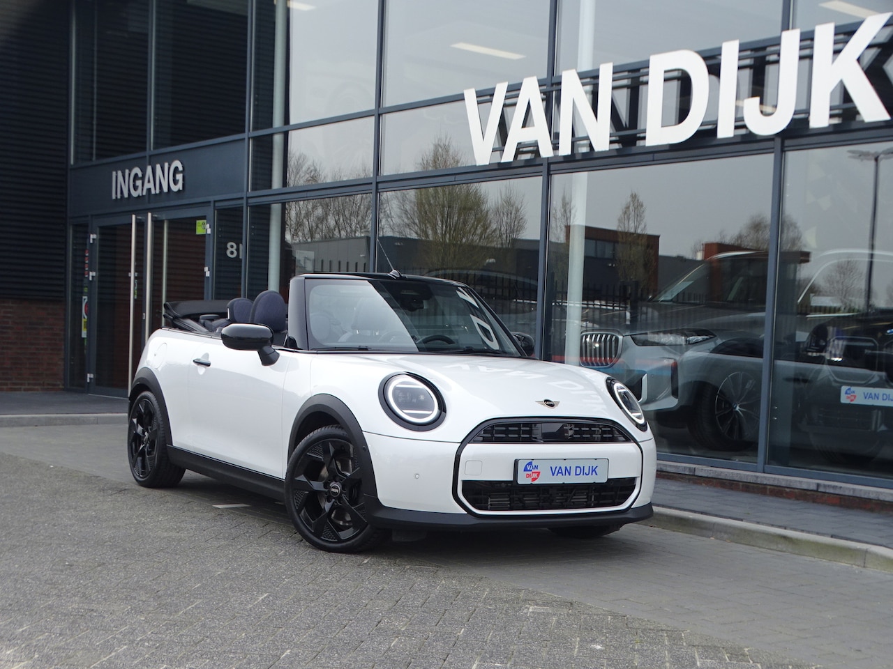 MINI Cabrio - 2.0 Cooper C Classic M Mini 2.0 Cooper C Classic M - AutoWereld.nl