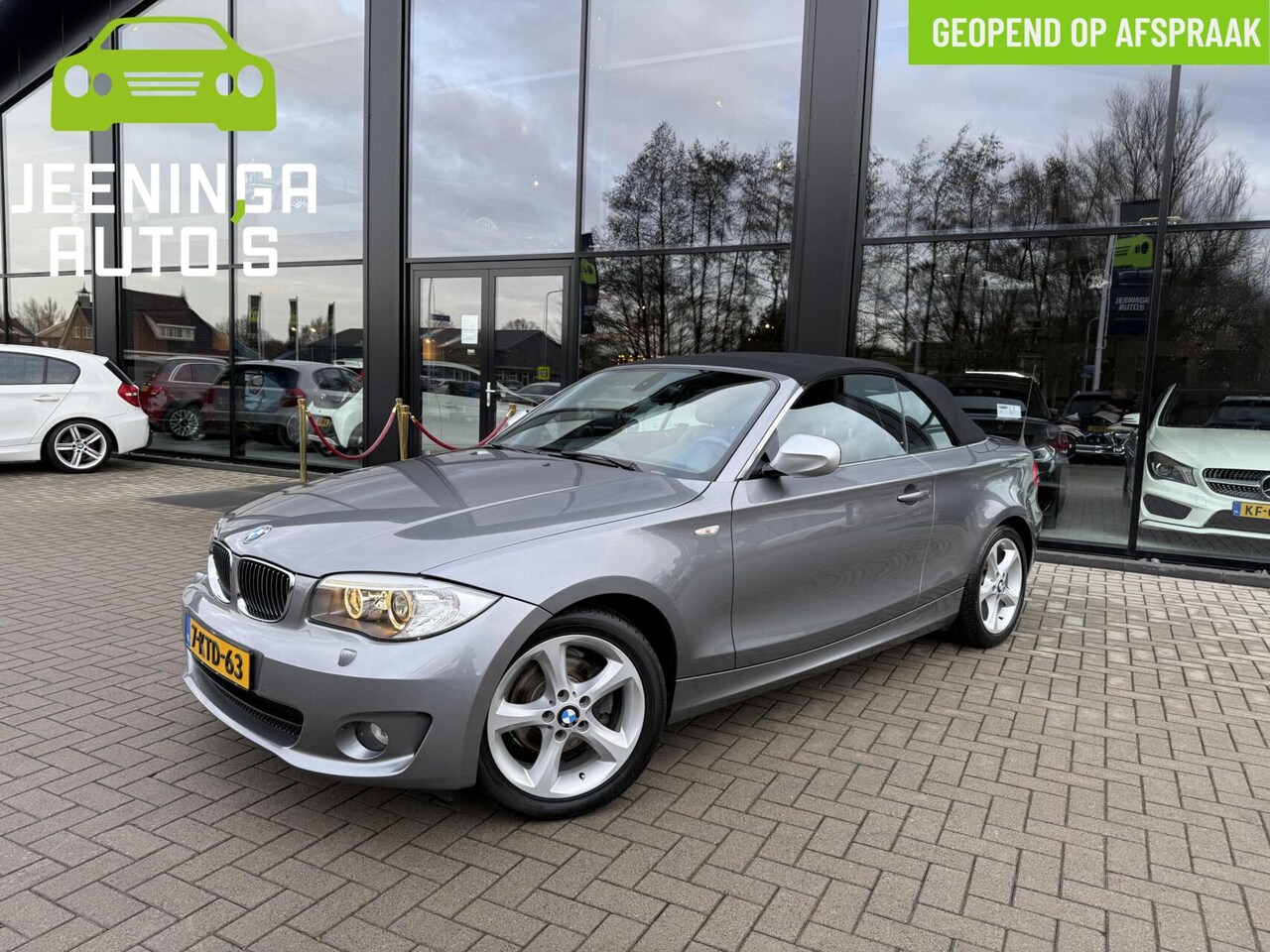 BMW 1-serie Cabrio - 118i Exclusive Edition|Navi|Leer - AutoWereld.nl
