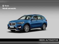 BMW X1 - sDrive20i Business Edition Plus | xLine | Achteruitrijcamera | Comfort Access | Driving As