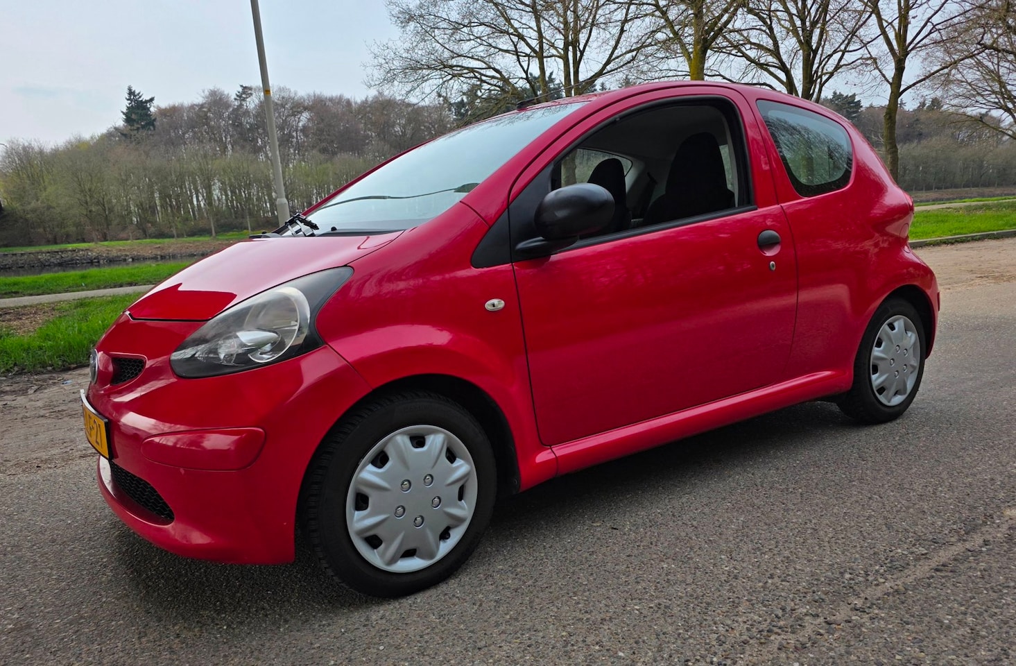 Toyota Aygo - 1.0-12V - APK 23-03-2027 - Rijdt perfect - - AutoWereld.nl