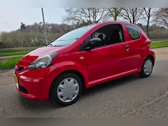 Toyota Aygo - 1.0-12V - APK 23-03-2027 - Rijdt perfect