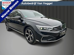 Volkswagen Passat Variant - 1.4 TSI PHEV GTE Business pano, leer, trekhaak, virtual cockpit