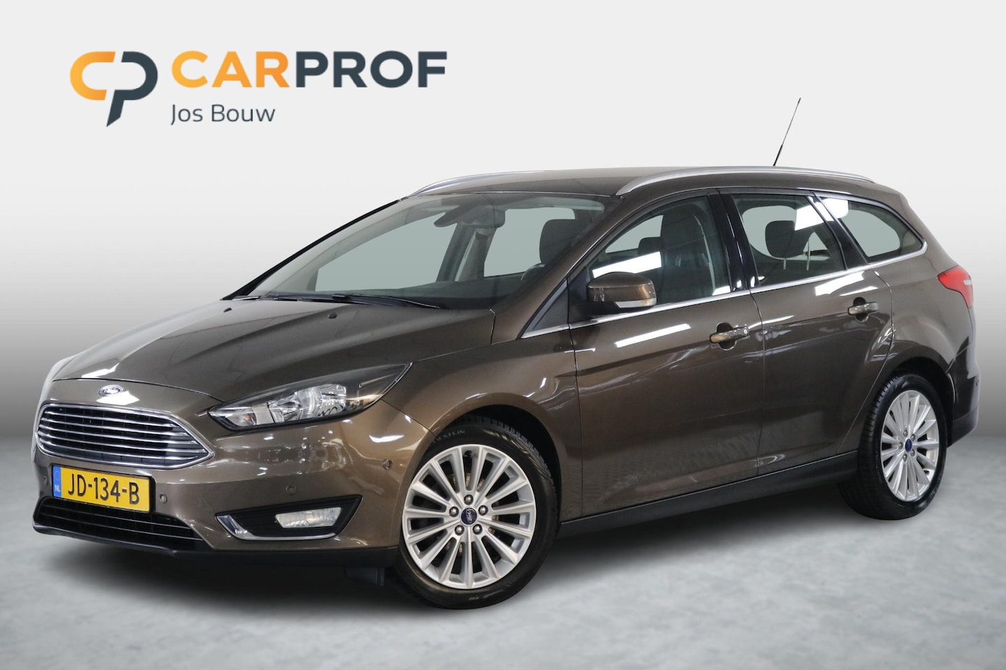 Ford Focus Wagon - 1.0 Titanium 125 PK. All-Seasons | Climate | Cruise | Navi | Bluetooth. - AutoWereld.nl