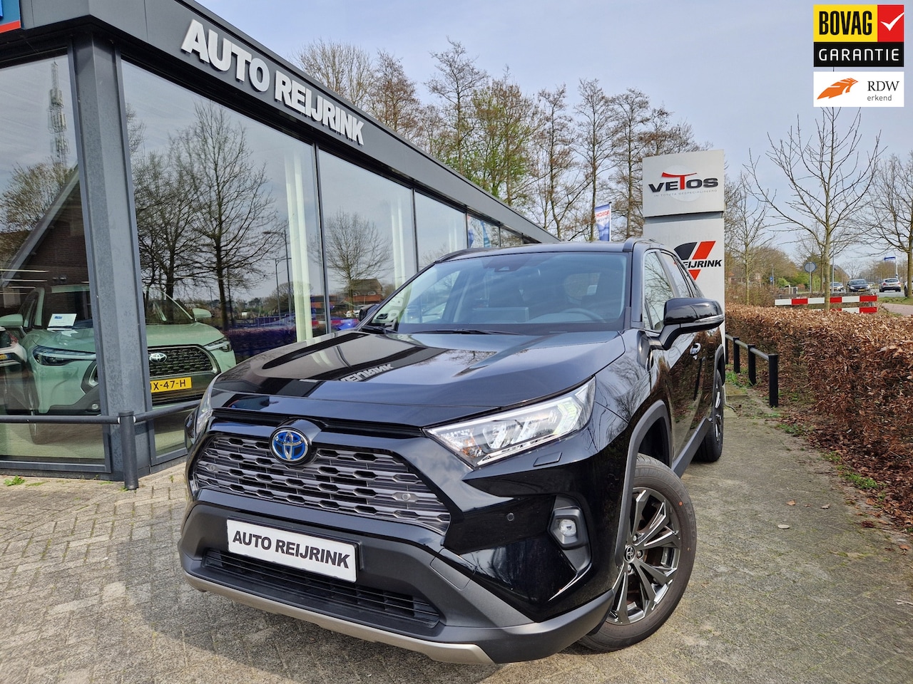 Toyota RAV4 - 2.5 Hybrid Dynamic/TREKHAAK/LEDER/PARK SENS V+A/ELECTR.BED A-KLEP/STOEL-EN STUURVERWARMING - AutoWereld.nl