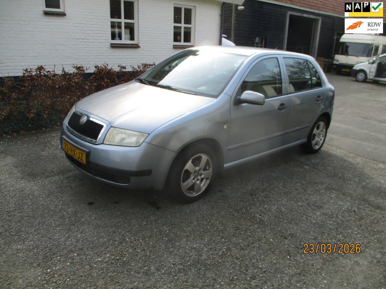 Skoda Fabia - 1.4 Comfort 93.000 KM !!!!!! Niet mooi, wel goed. - AutoWereld.nl