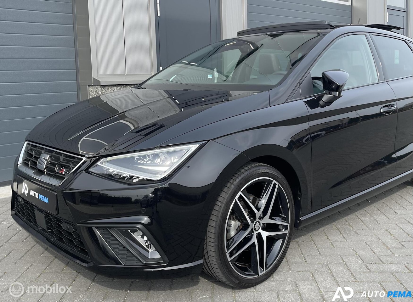 SEAT Ibiza - 1.0 TSI FR DSG 116PK Pano Beats Camera - AutoWereld.nl
