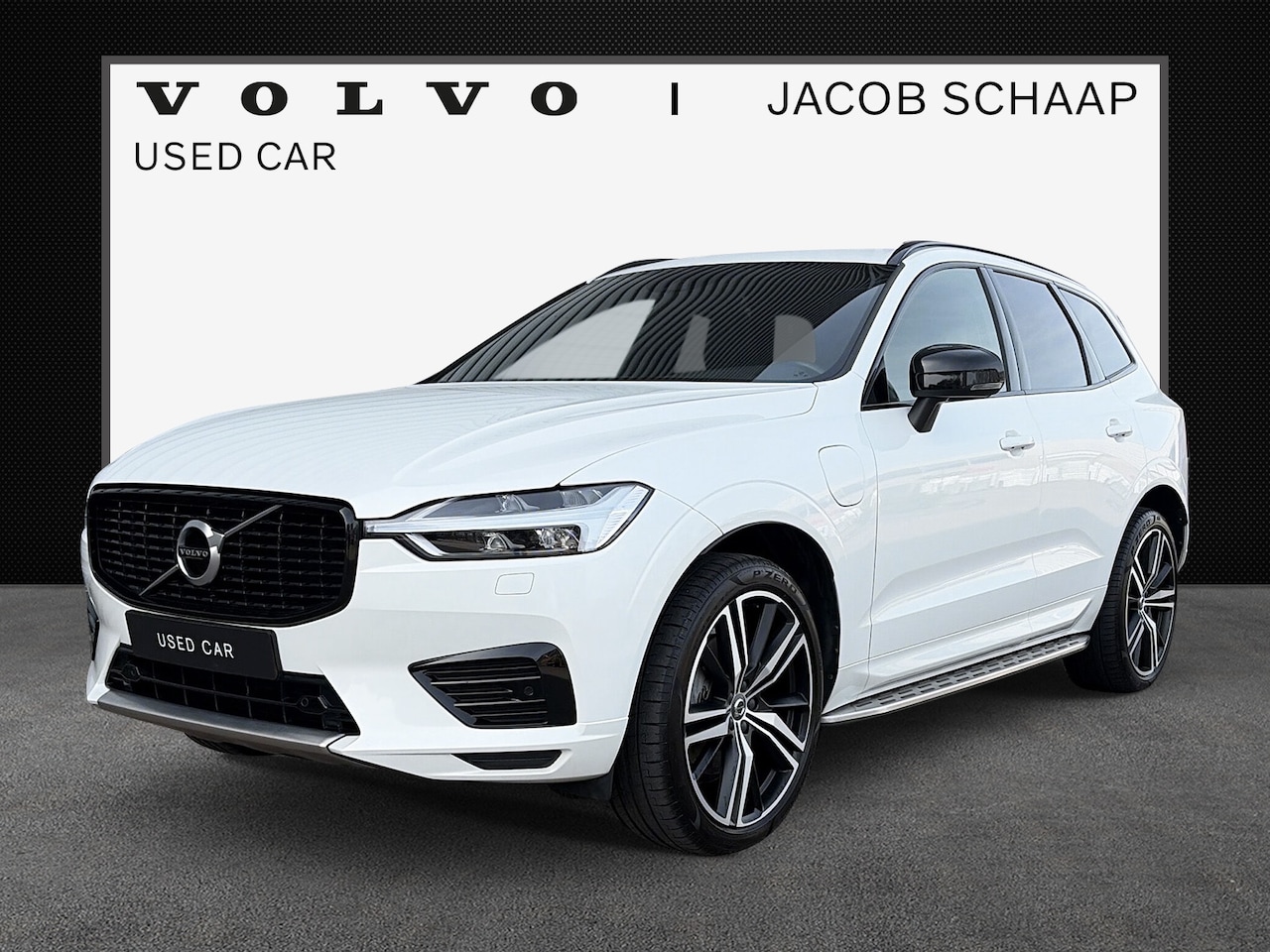 Volvo XC60 - 2.0 Recharge T6 AWD R-Design / 21 Velgen / Treeplanken / Sport stoelen / - AutoWereld.nl