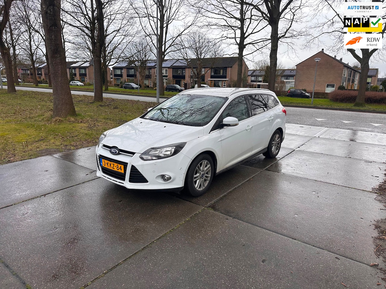Ford Focus Wagon - 1.0 EcoBoost Titanium. KOPPELING DEFECT - AutoWereld.nl