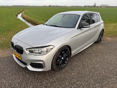 BMW 1-serie - M140i High Executive o.a. M-pakket, navigatie met bluetooth, alcantara bekleding, stoelverwarming