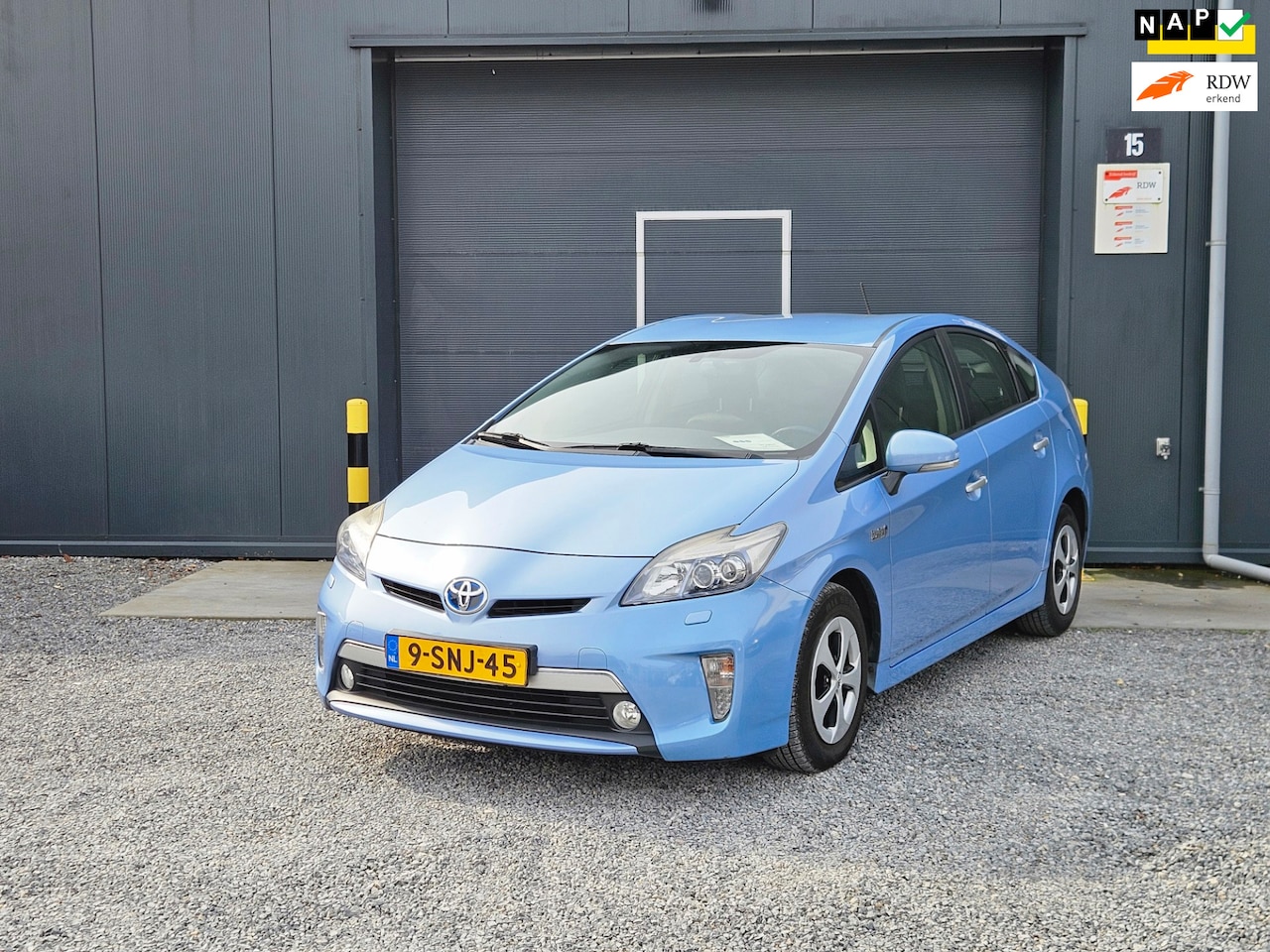 Toyota Prius - 1.8 Plug-in Dynamic Business vol optie - AutoWereld.nl