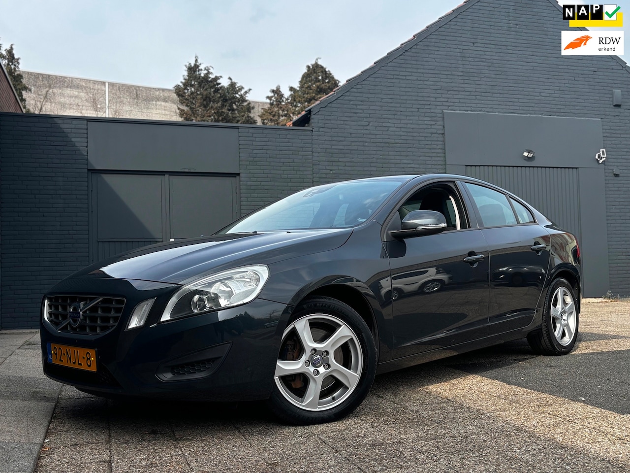 Volvo S60 - 2.0T Intro Edition | Automaat - AutoWereld.nl