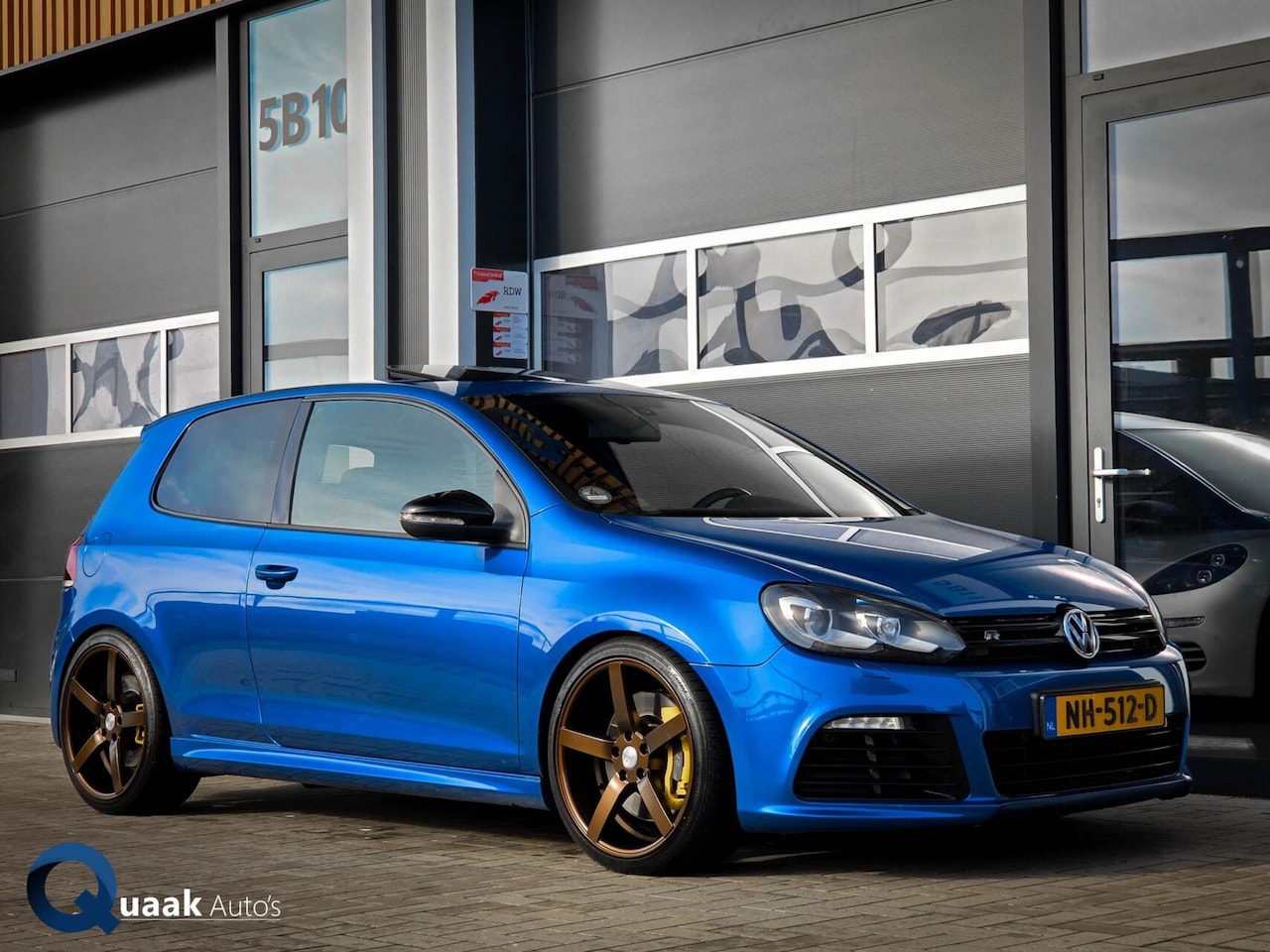 Volkswagen Golf - R 2.0 4Motion | 19" VOSSEN | PANO | DYNAUDIO | - AutoWereld.nl