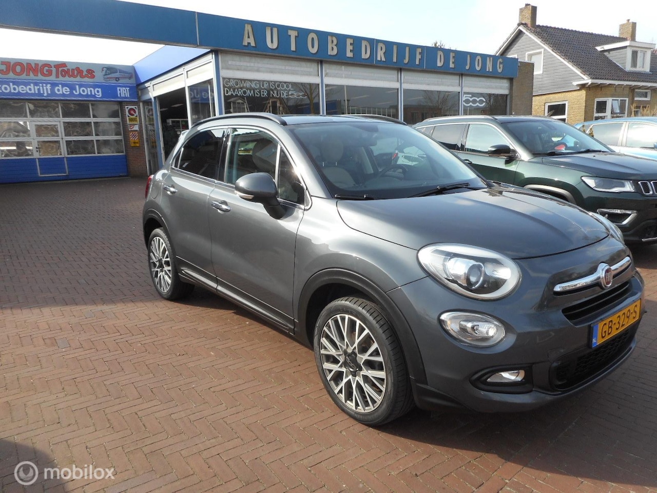 Fiat 500 X - 1.4 Turbo MultiAir 140 Lounge TREKHAAK+DAKRAILS+LM-18+ECC+CRUISE+METALLIC - AutoWereld.nl