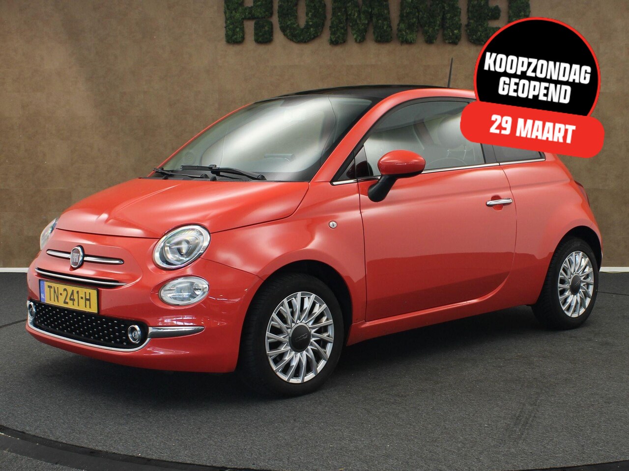 Fiat 500 - 1.2 Lounge - GROOT MULTIMEDIASCHERM - PARKEERSENSOREN ACHTER - AIRCO - PANORAMADAK - 15 IN - AutoWereld.nl