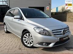 Mercedes-Benz B-klasse - 180 AUTOMAAR, TREKHAAK, NIEUWE-APK