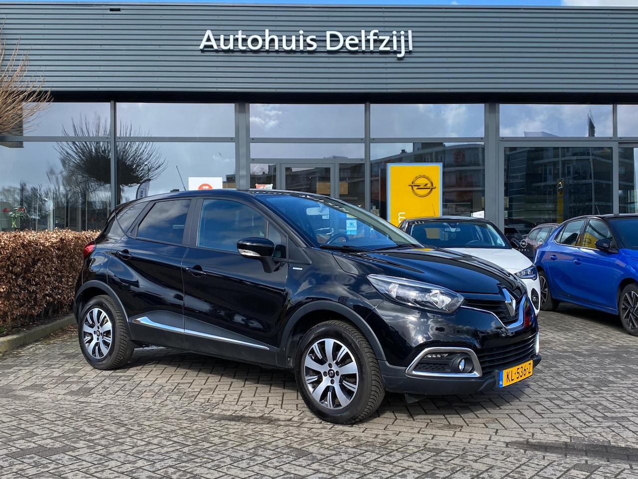 Renault Captur - Energy TCe 90PK Limited Navi - AutoWereld.nl