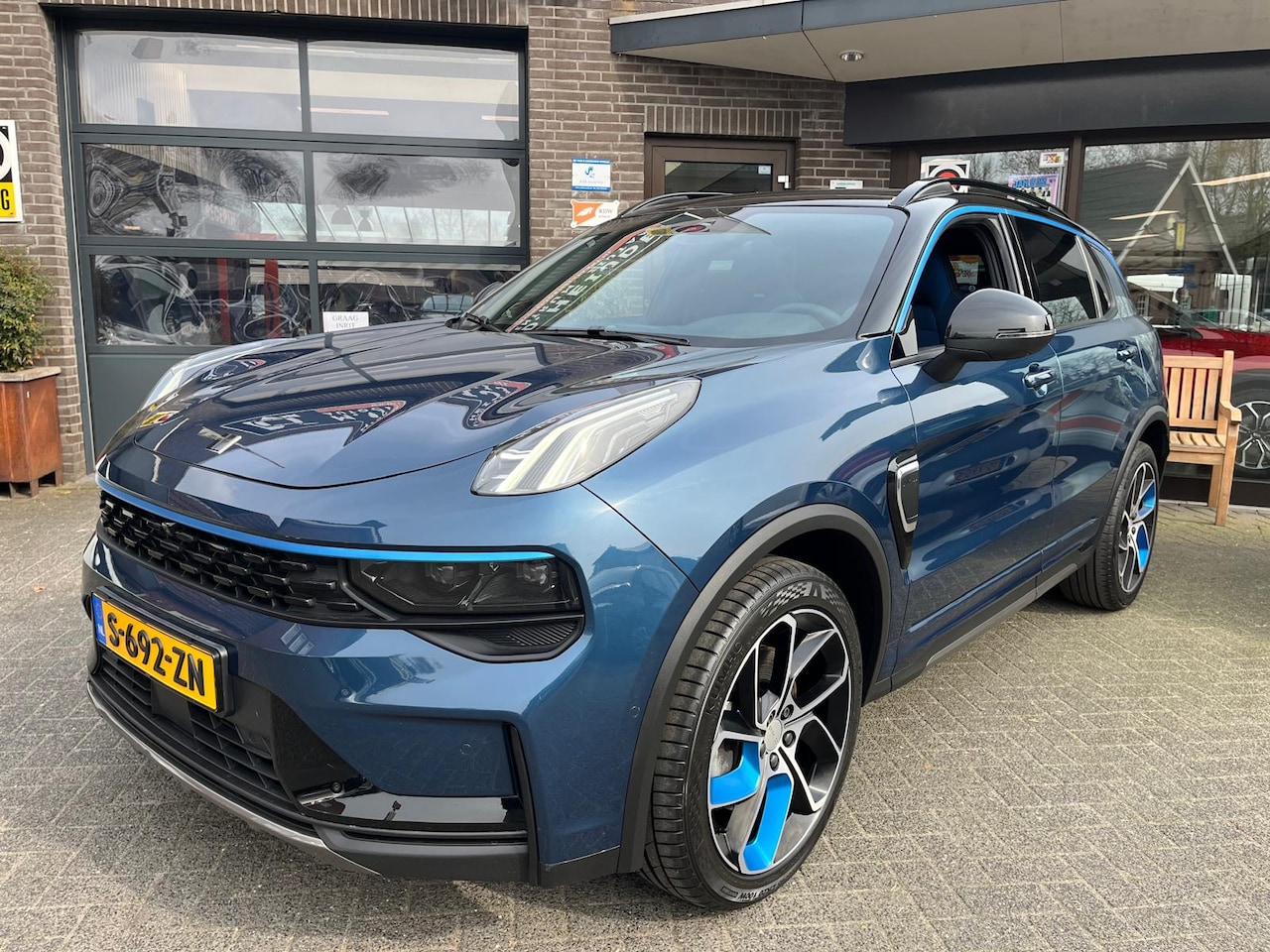 Lynk & Co 01 - 1.5TD 261pk PHEV - AutoWereld.nl
