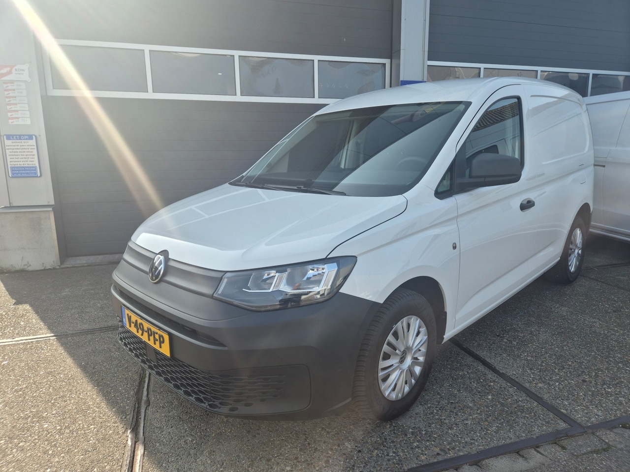 Volkswagen Caddy Cargo - 2.0 TDI 2.0 TDI - AutoWereld.nl