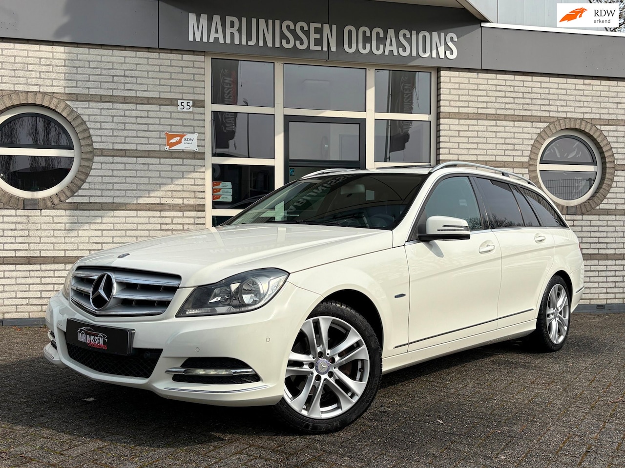 Mercedes-Benz C-klasse Estate - 180 Business Class Avantgarde |Pano,Cruise,Stoelvw| - AutoWereld.nl