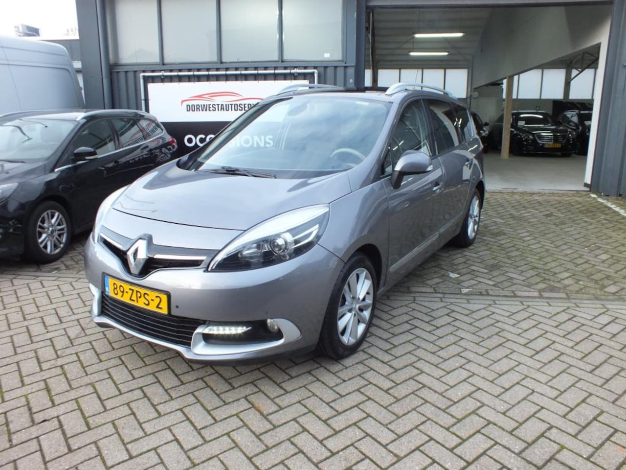 Renault Grand Scénic - 2.0 Privilege 7p.2013!Automaat!Clima!Panorama!Nap - AutoWereld.nl