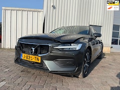 Volvo V60 - 2.0 B3 Momentum Advantage - Start Niet - Front Schade - BPM