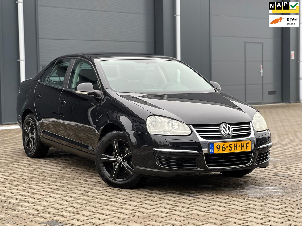Volkswagen Jetta - 1.6 Trendline Clima Cruise Lmv - AutoWereld.nl