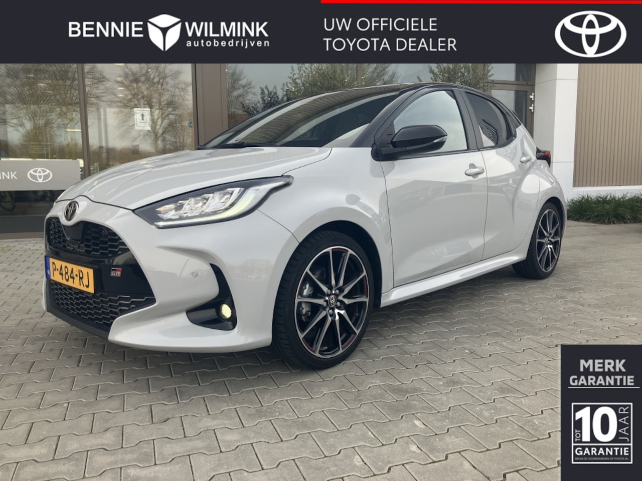 Toyota Yaris - 1.5 Hybride GR Sport | Blindspot | Stoelverw (20266km!) - AutoWereld.nl