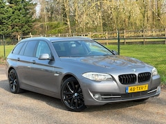 BMW 5-serie Touring - 520i High Executive /Xenon/Navi/Automaat/Camera/