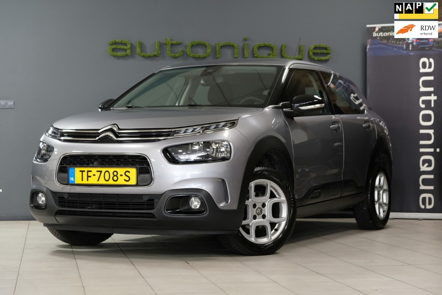 Citroën C4 Cactus - 1.2 PureTech *Navigatie/Apple Carplay/ALL-Seasons DISTRIBUTIE V.V* - AutoWereld.nl