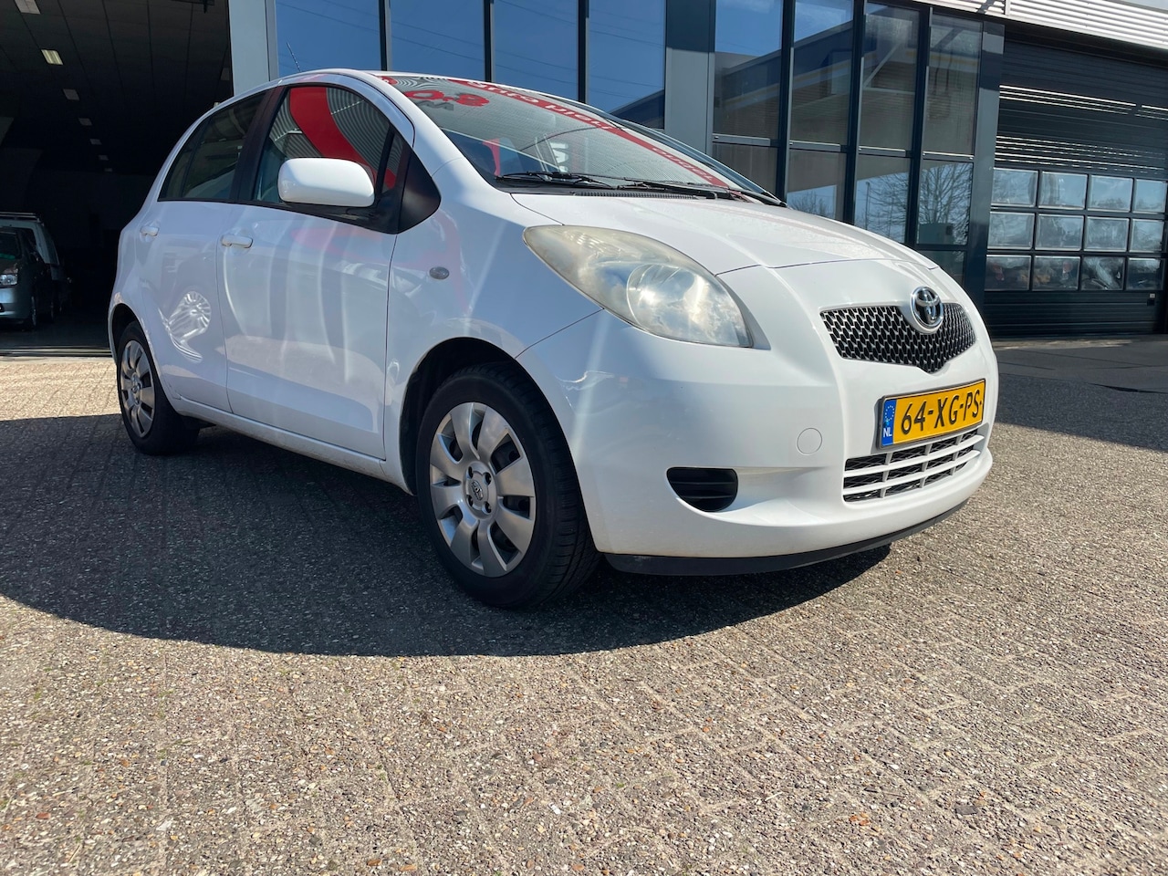 Toyota Yaris - 1.3 VVTi Sol 76000 km airco leer - AutoWereld.nl