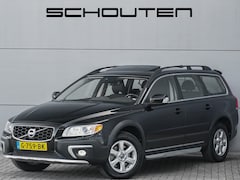 Volvo XC70 - 2.0 D4 FWD Momentum Pano Navi Trekhaak Afneembaar