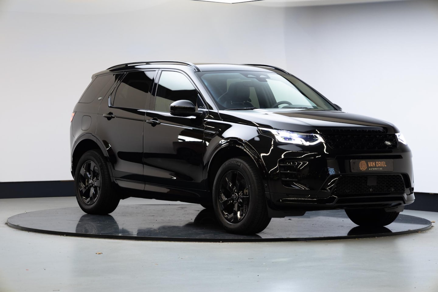 Land Rover Discovery Sport - 1.5 P300e PHEV Dynamic SE | Drive Assist Pack | - AutoWereld.nl